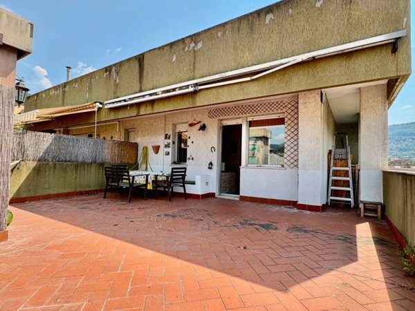 appartamento in vendita a Genova in zona Struppa