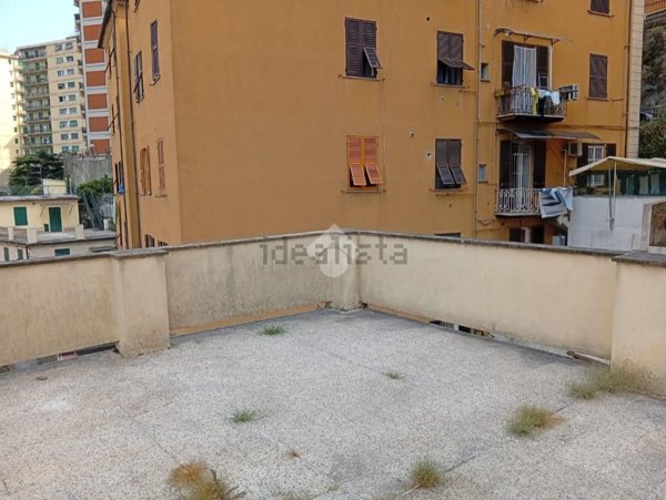 appartamento in vendita a Genova in zona Staglieno