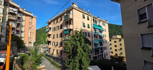 appartamento in vendita a Genova in zona Molassana