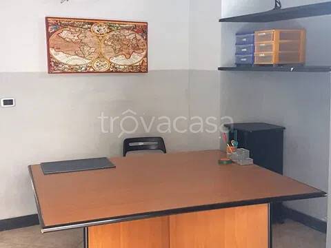ufficio in vendita a Genova in zona Foce