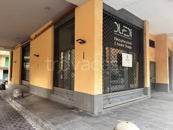 locale commerciale in vendita a Genova in zona San Fruttuoso