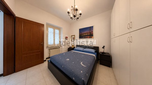 appartamento in vendita a Genova in zona Sestri Ponente
