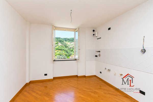 appartamento in vendita a Genova in zona Voltri