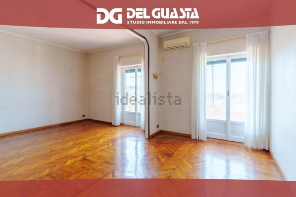 appartamento in vendita a Genova in zona San Vincenzo