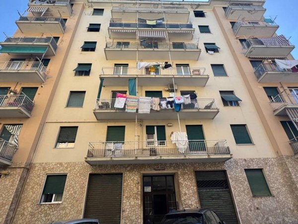 appartamento in vendita a Genova in zona Sestri Ponente