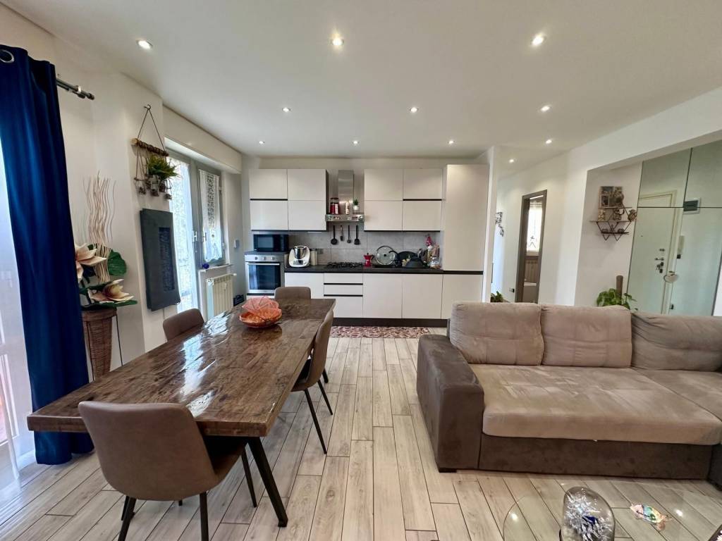 appartamento in vendita a Genova in zona Marassi