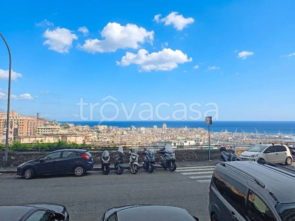 appartamento in vendita a Genova in zona Lagaccio / Granarolo