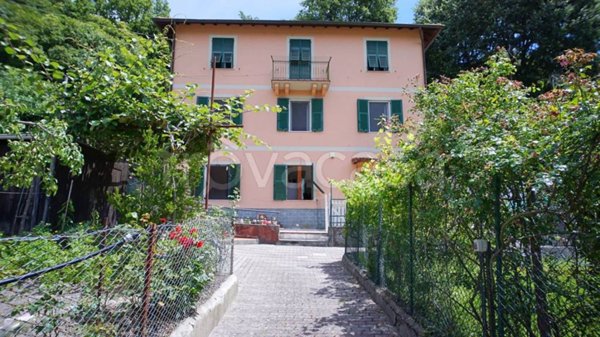 appartamento in vendita a Genova in zona Struppa