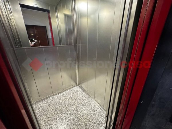 appartamento in vendita a Genova in zona Lagaccio / Granarolo