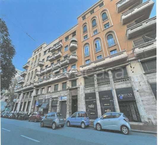 appartamento in vendita a Genova in zona Foce