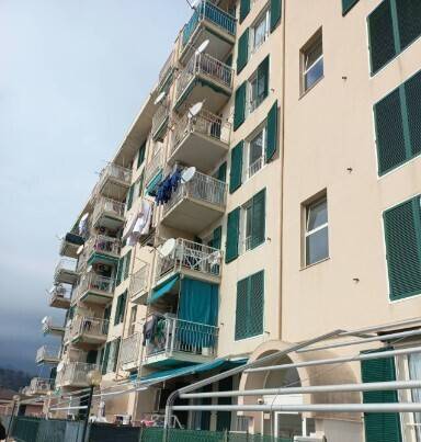 appartamento in vendita a Genova in zona Palmaro / Pra'
