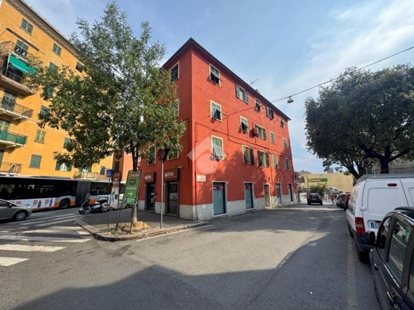 appartamento in vendita a Genova in zona Bolzaneto