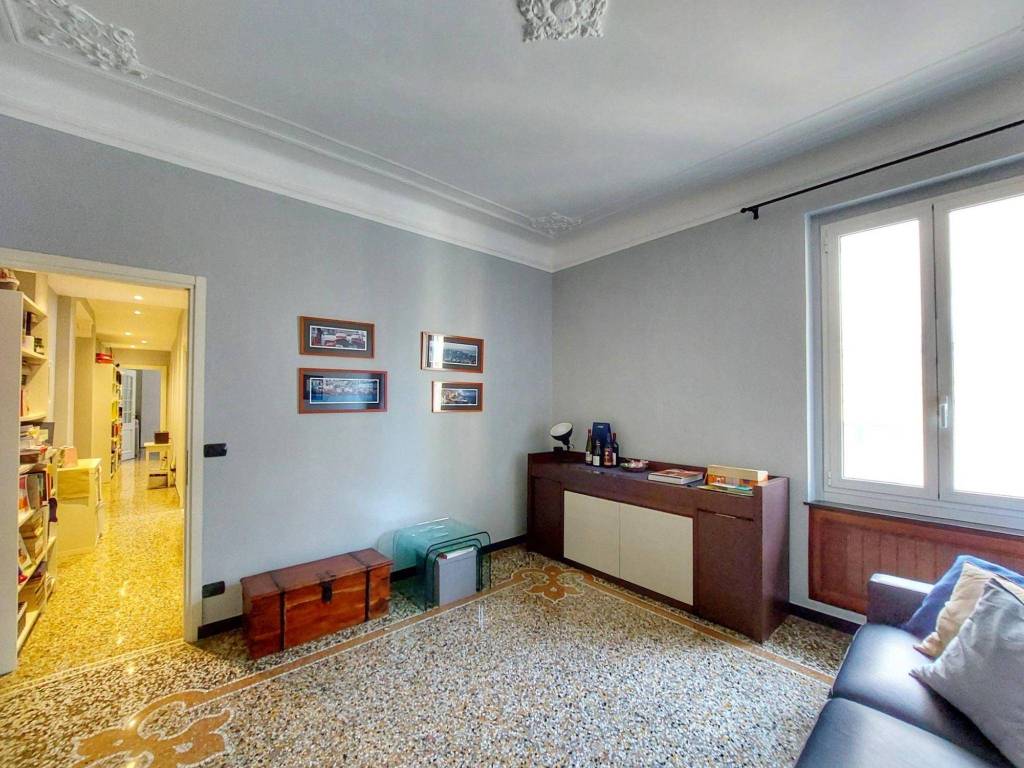 appartamento in vendita a Genova in zona Sampierdarena