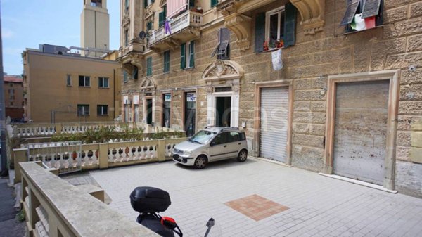 locale commerciale in vendita a Genova in zona San Fruttuoso
