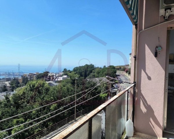 appartamento in vendita a Genova in zona Lagaccio / Granarolo