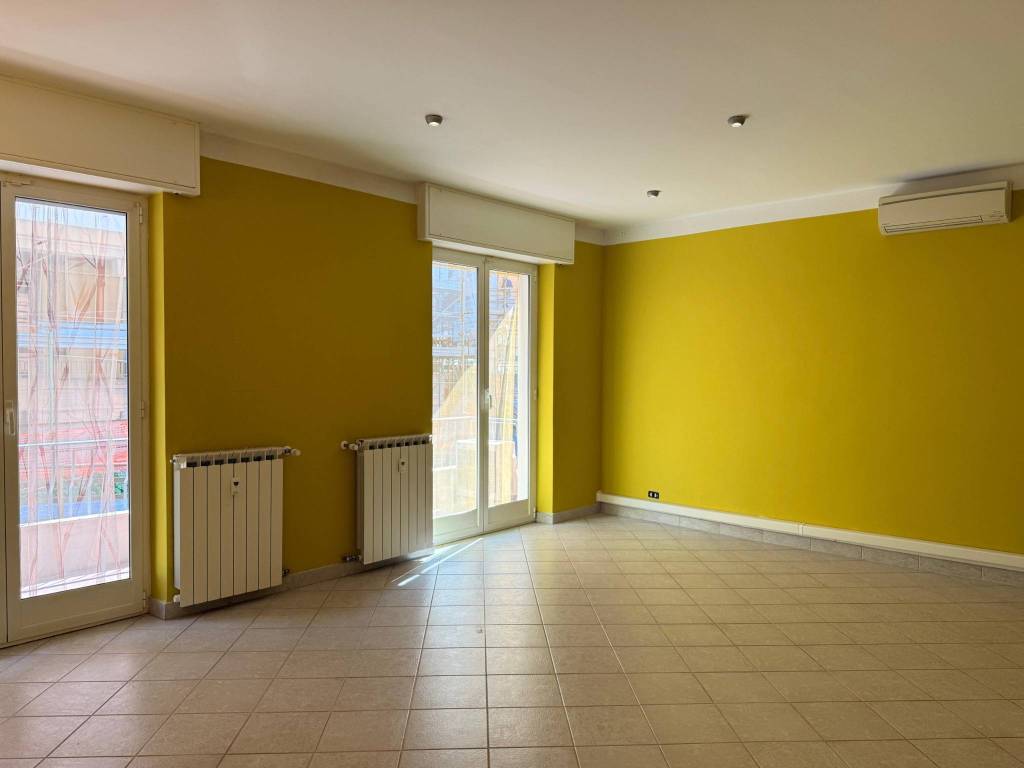 appartamento in vendita a Genova in zona Sestri Ponente