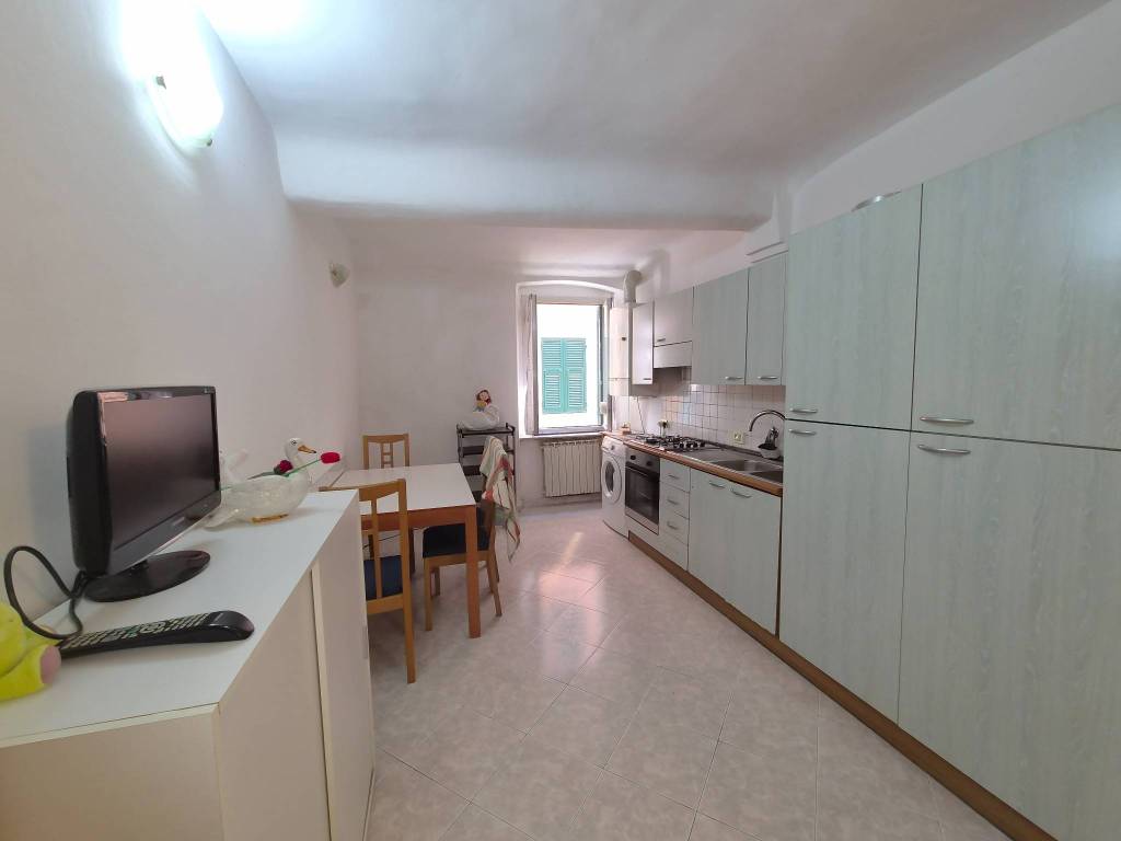 appartamento in vendita a Genova in zona Sestri Ponente