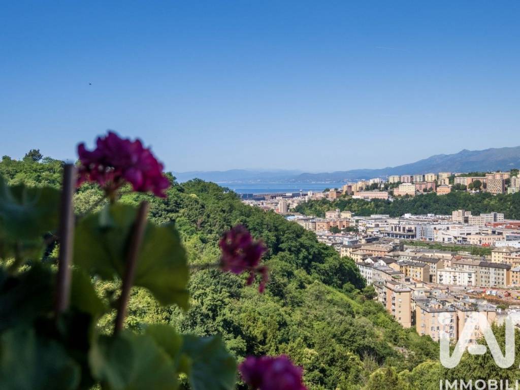 appartamento in vendita a Genova in zona Sampierdarena