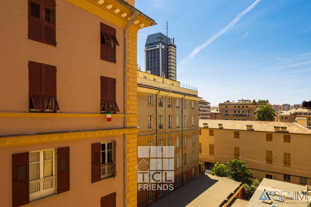 appartamento in vendita a Genova in zona San Vincenzo
