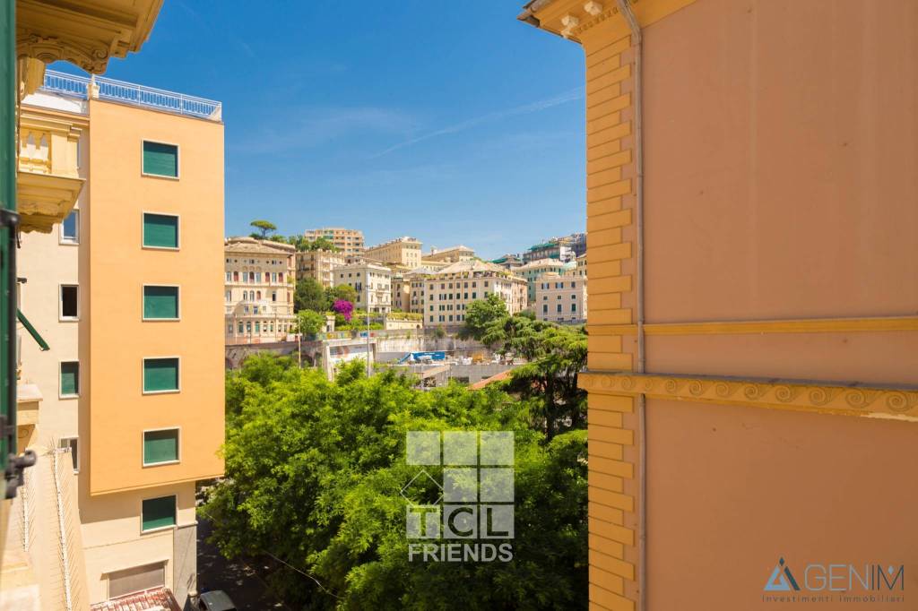 appartamento in vendita a Genova in zona San Vincenzo