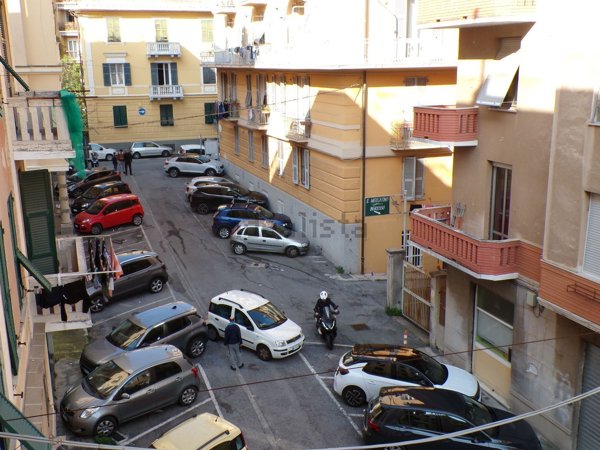 appartamento in vendita a Genova in zona Pegli