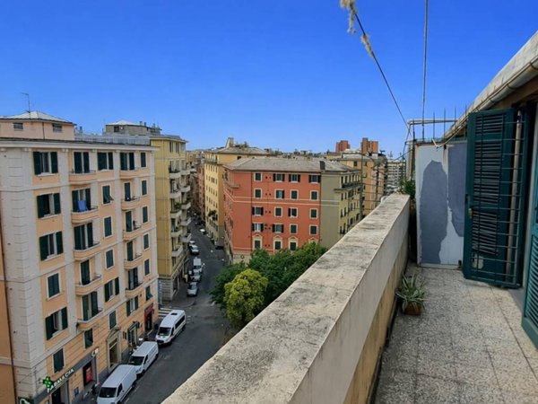 appartamento in vendita a Genova in zona Sampierdarena