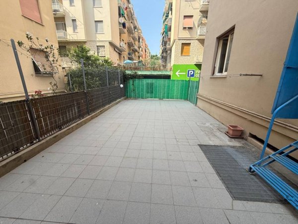 appartamento in vendita a Genova in zona Palmaro / Pra'