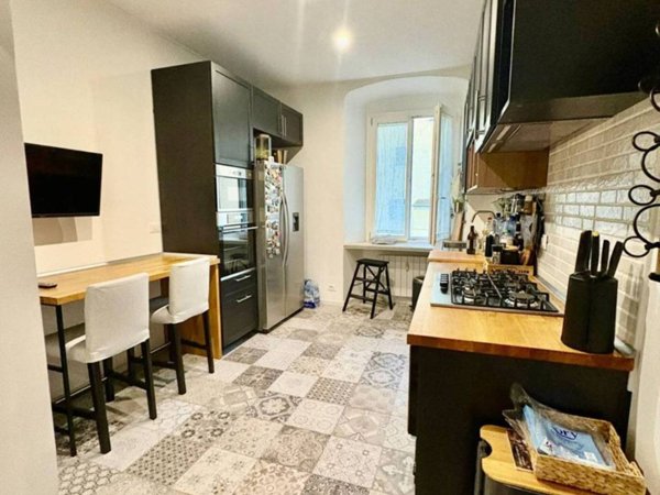 appartamento in vendita a Genova in zona Sestri Ponente