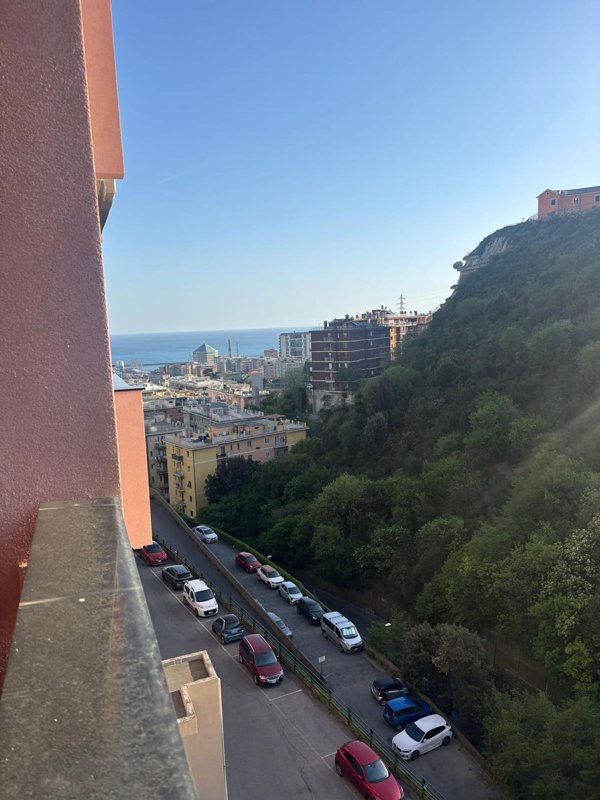 appartamento in vendita a Genova in zona Lagaccio / Granarolo