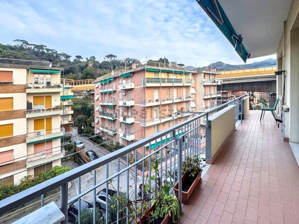 appartamento in vendita a Genova in zona Pegli