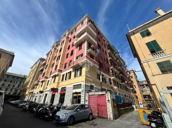 appartamento in vendita a Genova in zona Sampierdarena