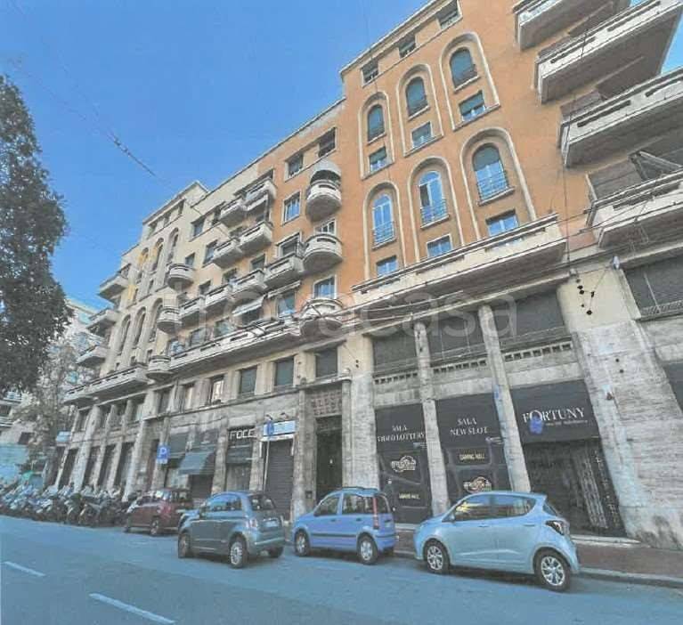 appartamento in vendita a Genova in zona Foce