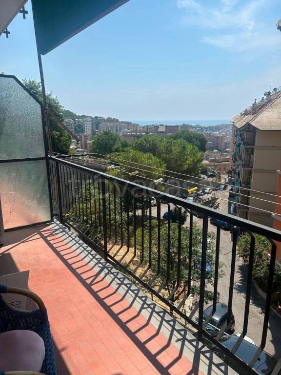 appartamento in vendita a Genova in zona Marassi