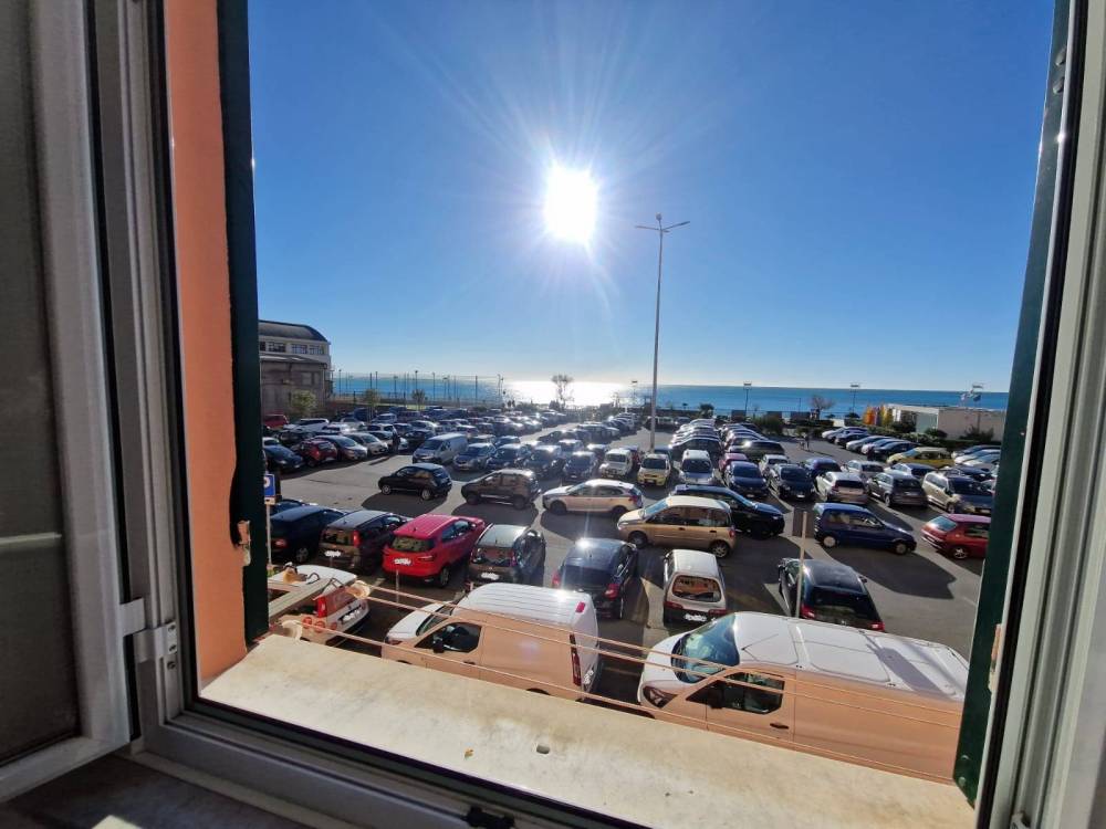 appartamento in vendita a Genova in zona Voltri