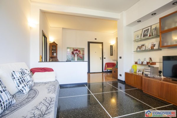 appartamento in vendita a Genova in zona Sturla