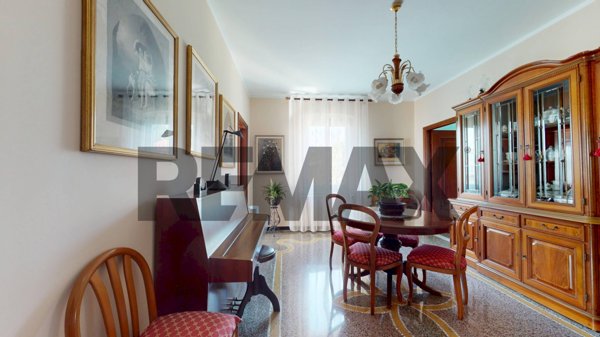 appartamento in vendita a Genova in zona Rivarolo