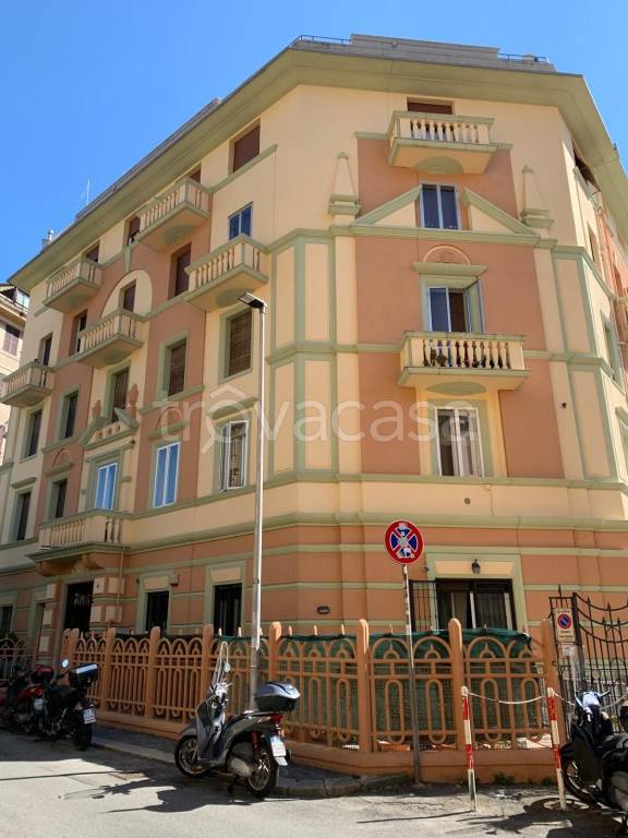 appartamento in vendita a Genova in zona Castelletto