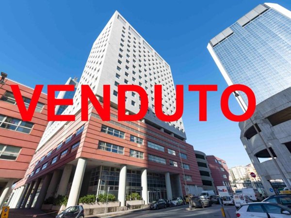 ufficio in vendita a Genova in zona Sampierdarena