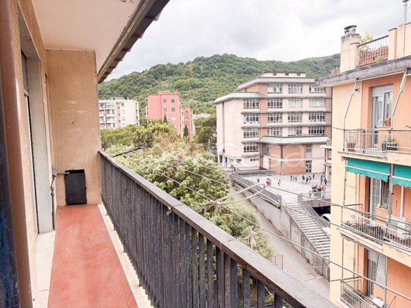 appartamento in vendita a Genova in zona Molassana