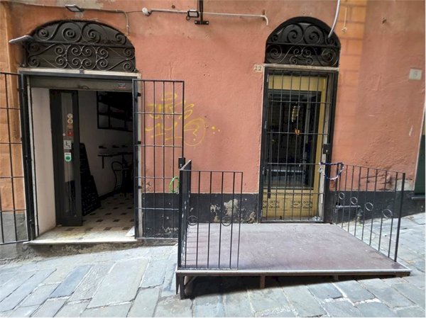 negozio in vendita a Genova