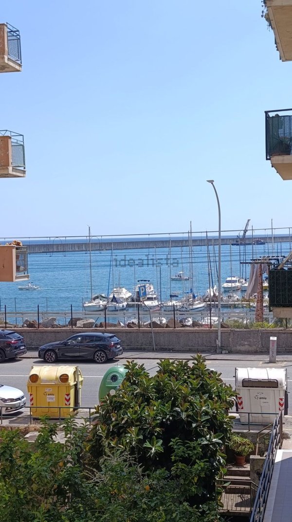 appartamento in vendita a Genova in zona Pegli