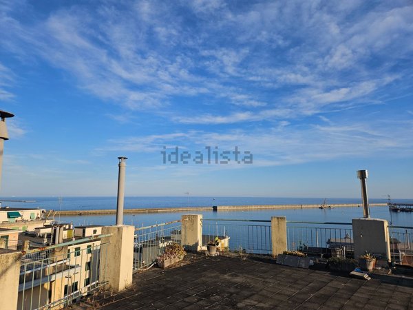 appartamento in vendita a Genova in zona Pegli