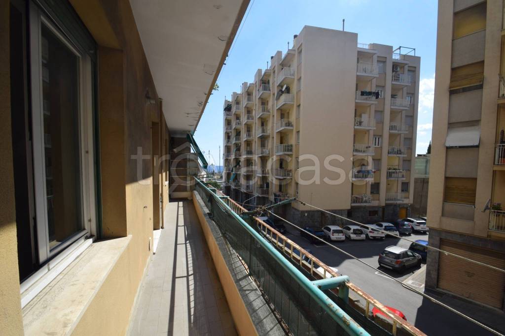 appartamento in vendita a Genova in zona Voltri