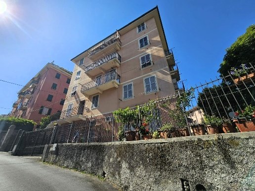 appartamento in vendita a Genova in zona Pontedecimo