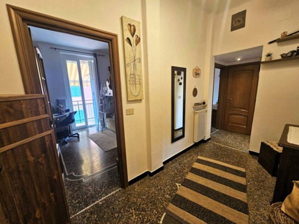 appartamento in vendita a Genova in zona Pontedecimo