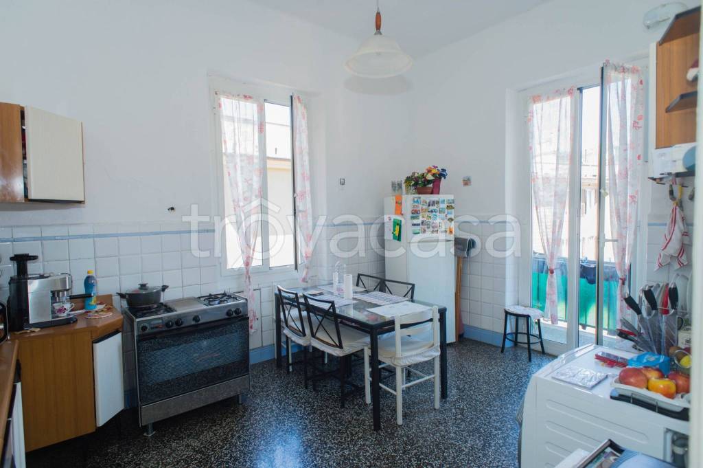 appartamento in vendita a Genova in zona Marassi