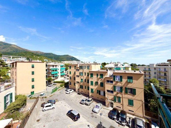 appartamento in vendita a Genova in zona Quarto dei Mille
