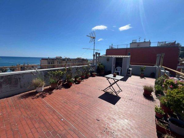 appartamento in vendita a Genova in zona Pegli