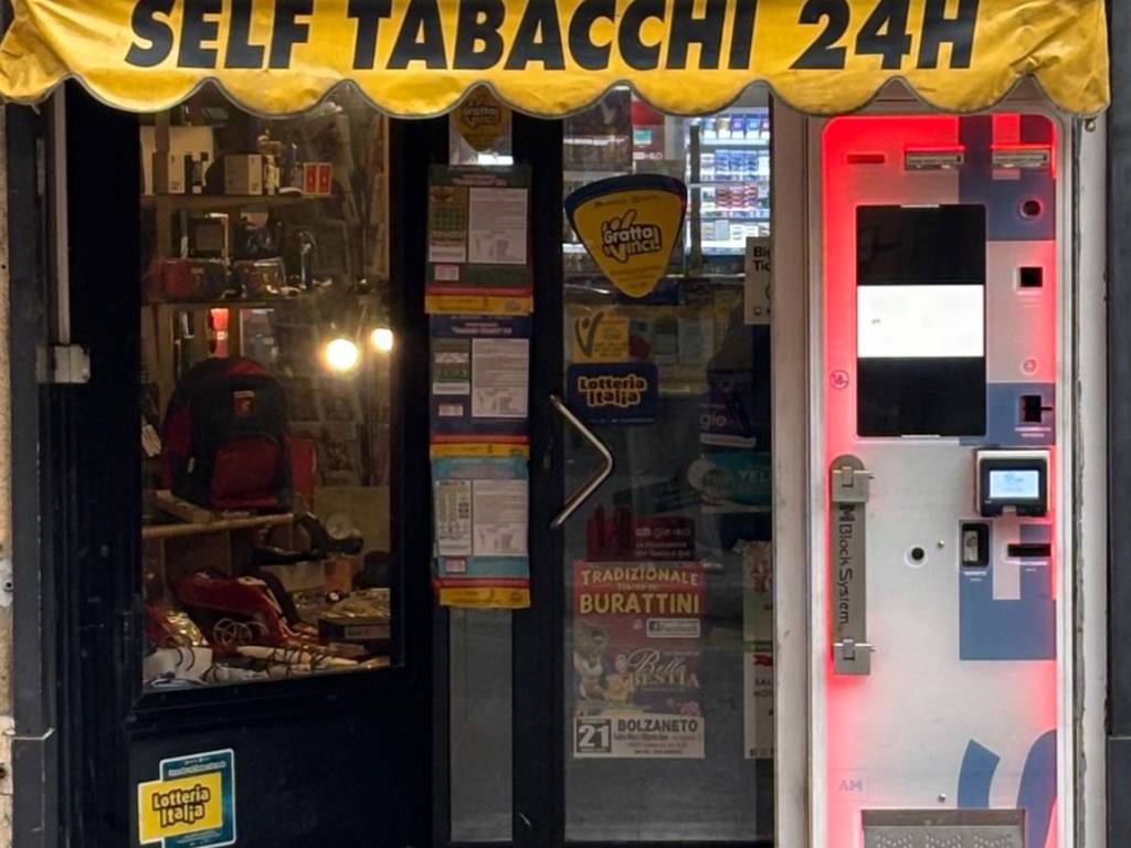 negozio in vendita a Genova