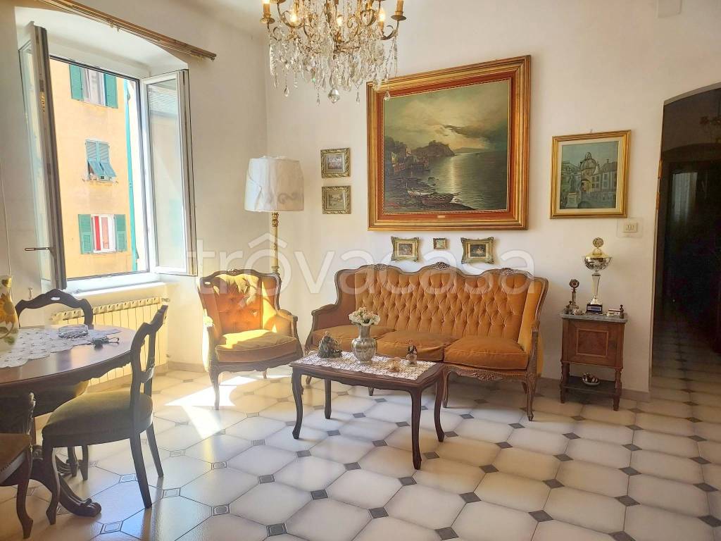 appartamento in vendita a Genova in zona Marassi